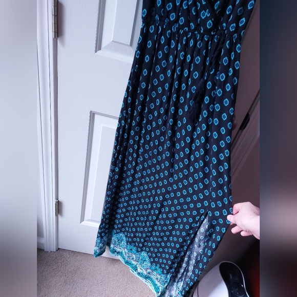 Xhilaration - Black & Blue Geometric Floral Spaghetti Strap Maxi Dress w/ Slit - Picture 6 of 10